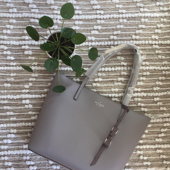 kate spade Handbags - Kate Spade ♠️ Lawton Way Rose